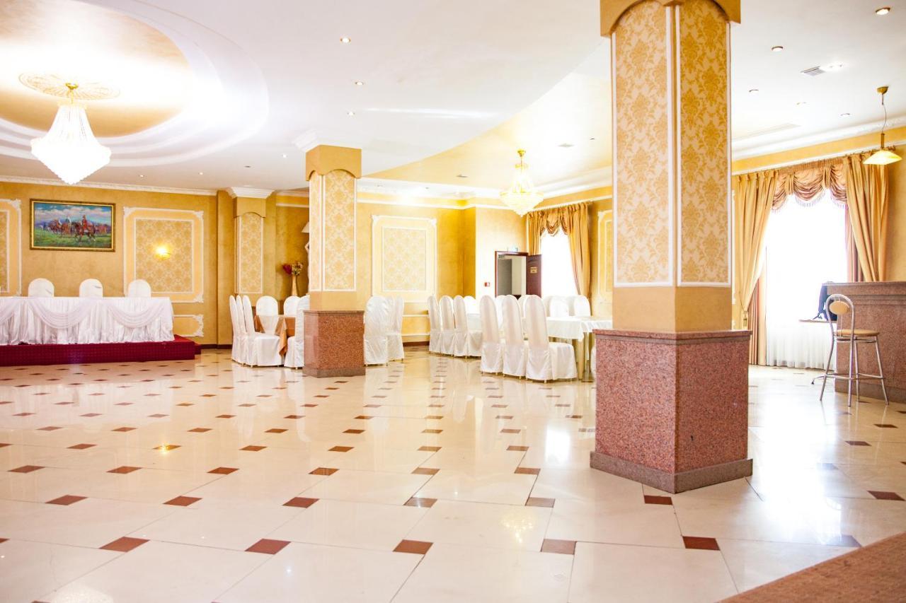Ak Samal Hotel Караганда Экстерьер фото